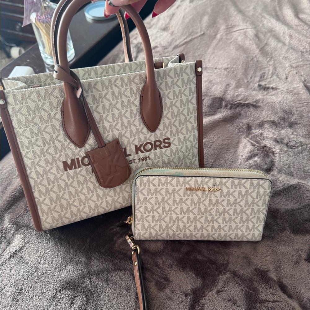 Michael Kors Cream and Brown Satchel Set